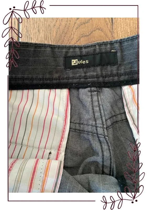 Dark grey straight-leg trousers with fine stripes JULES Size 44, excellent condition – photo 4